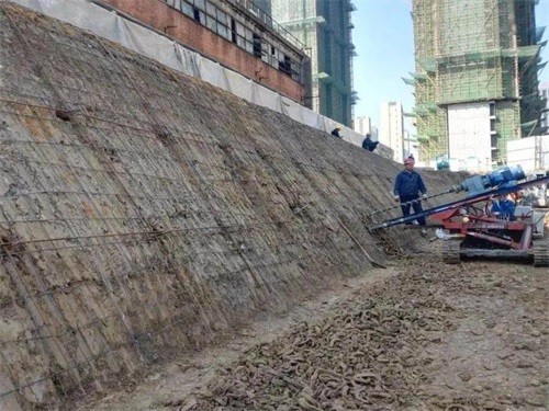 嘉峪关建筑边坡支护